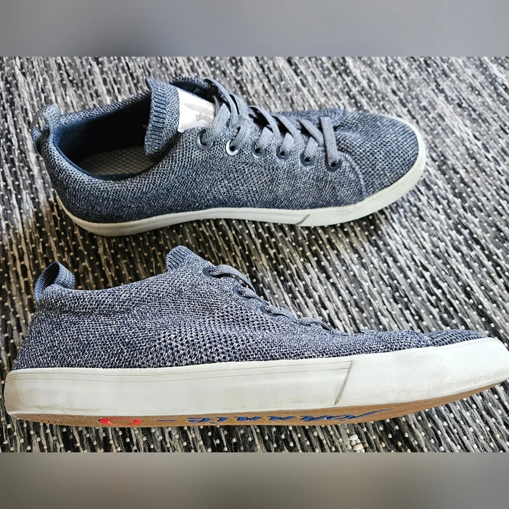 Johnnie-O Tech knit Mesh Sneaker Men's Size 9M